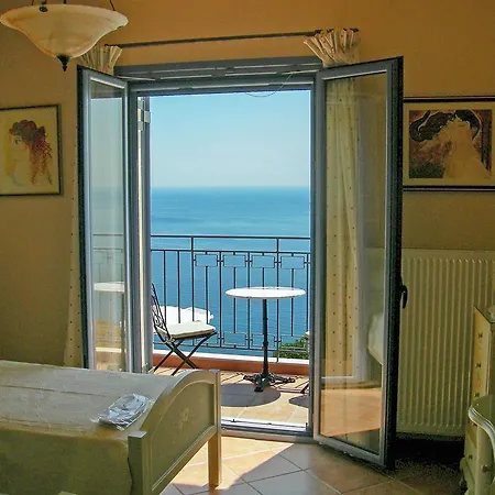 Villa Odysseus Luxury Plateies